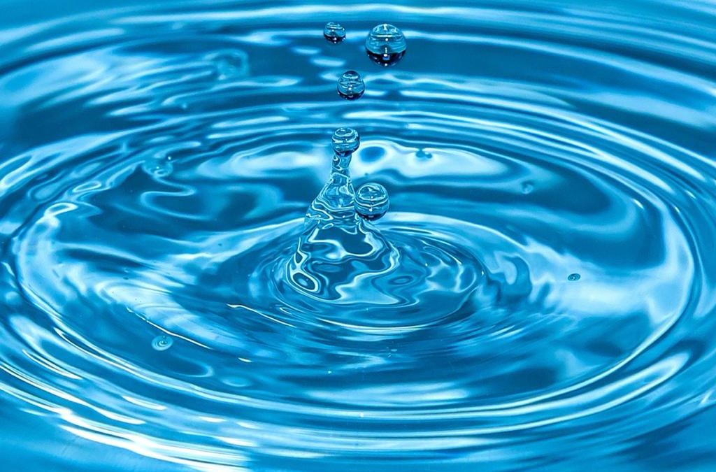 L’eau, précieuse ressource appelée “l’or bleu”
